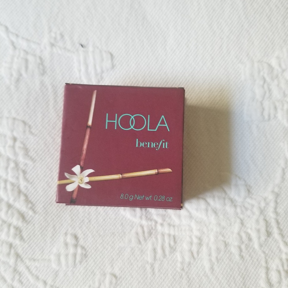 Benefit Hoola Matte Bronzing Powder